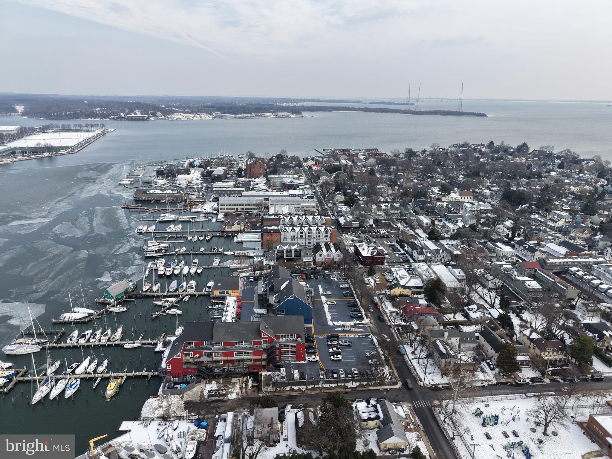 312 SEVERN AVENUE E407