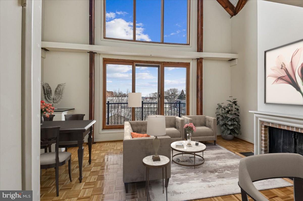 312 SEVERN AVENUE E407