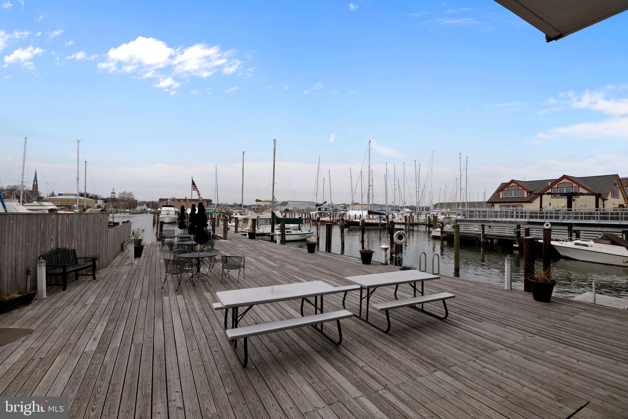 312 SEVERN AVENUE E407