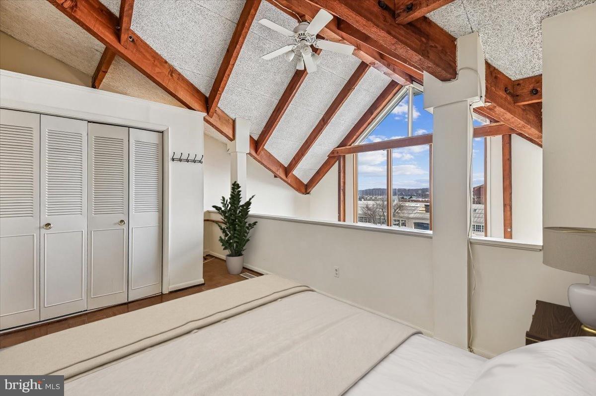 312 SEVERN AVENUE E407