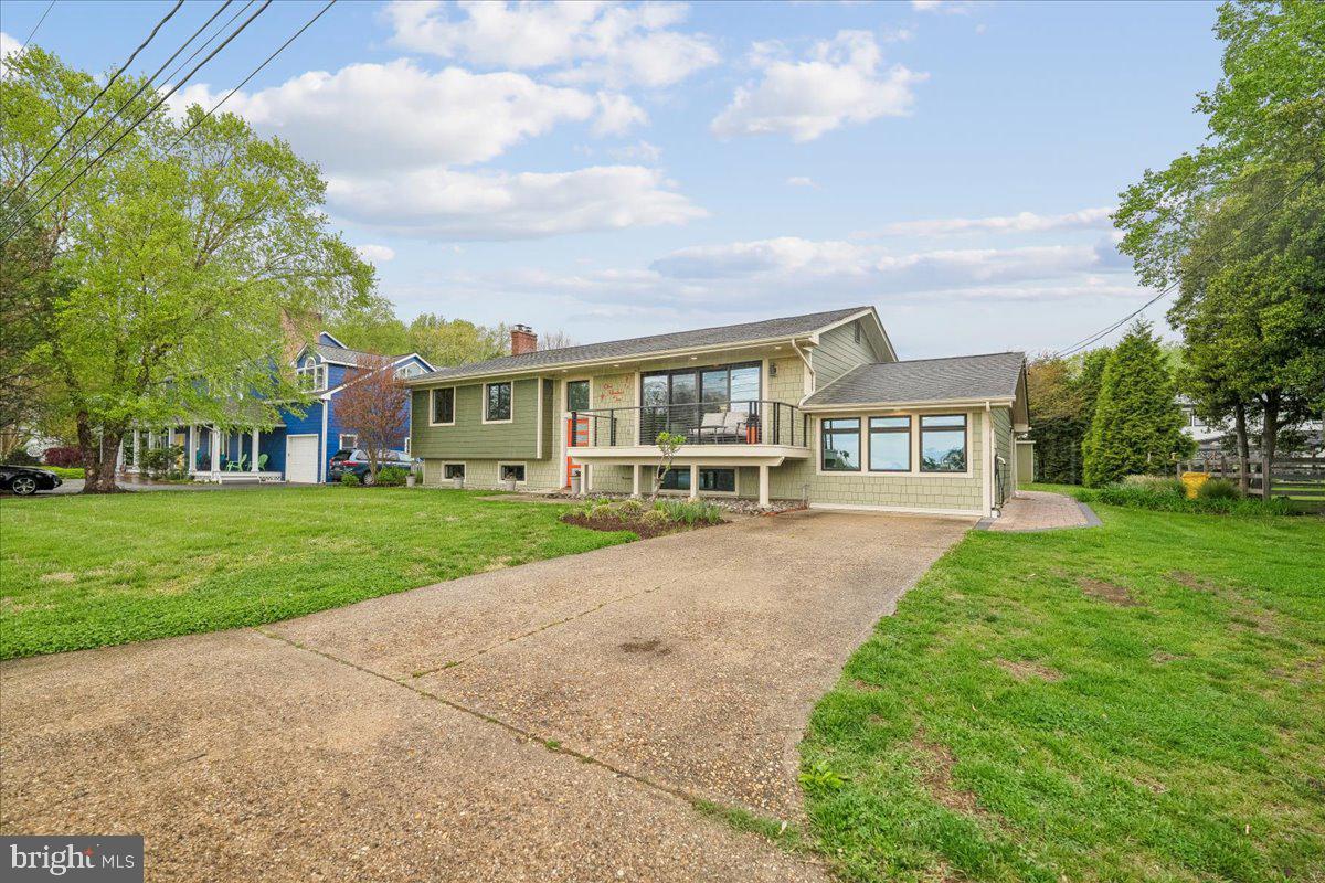 102 GREEN SPRING DRIVE