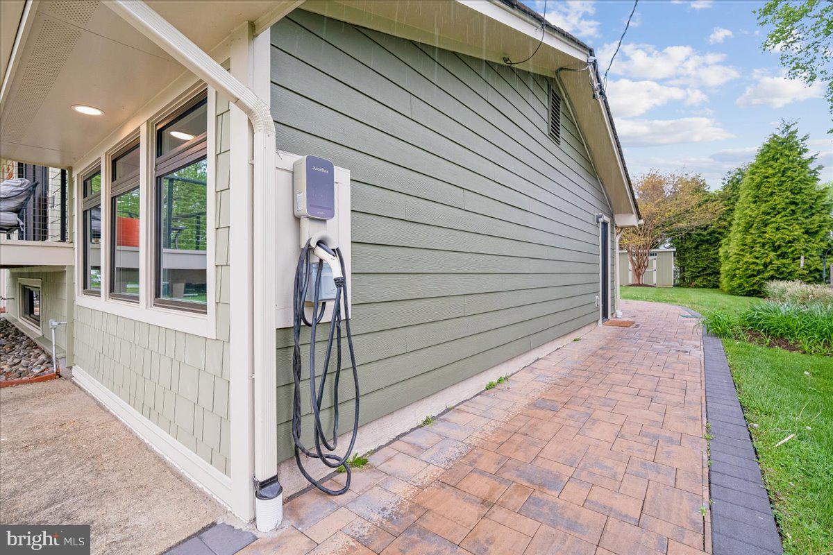102 GREEN SPRING DRIVE