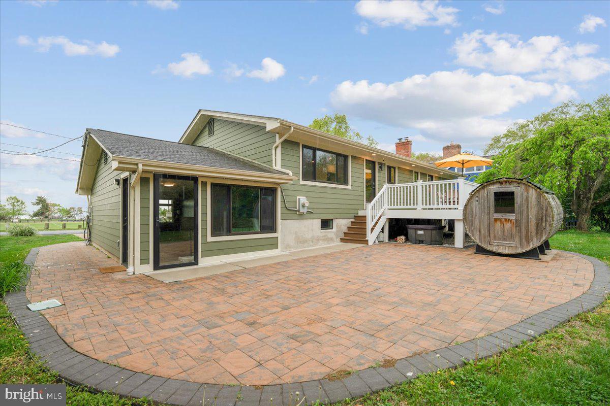 102 GREEN SPRING DRIVE