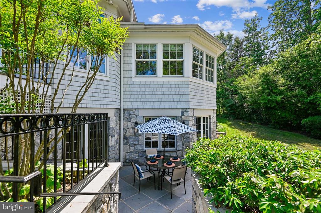 2700 FALLING TIMBER TRAIL