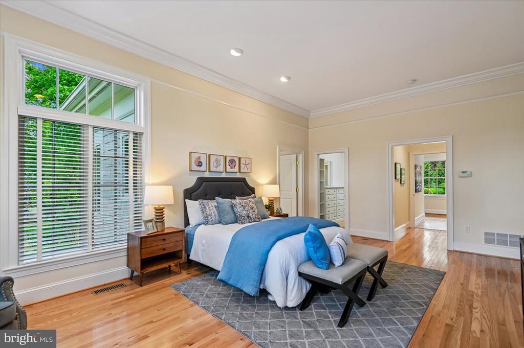 2700 FALLING TIMBER TRAIL