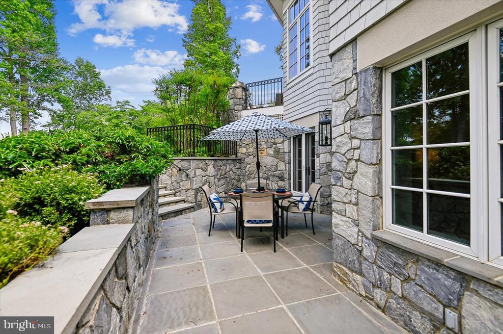 2700 FALLING TIMBER TRAIL