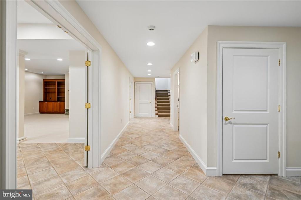 2700 FALLING TIMBER TRAIL