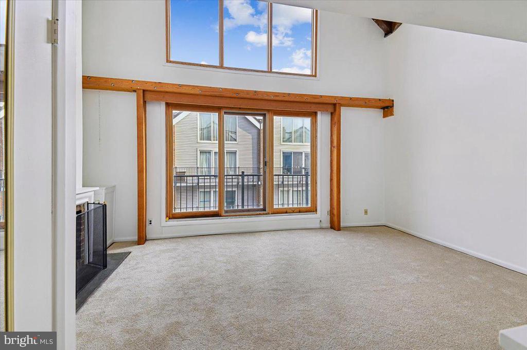 312 SEVERN AVENUE Unit: W405