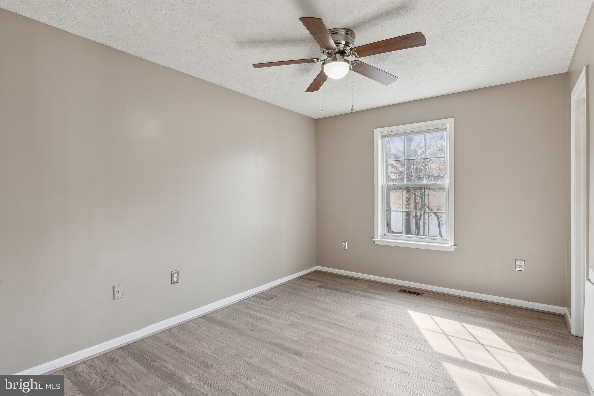 7965 PEBBLE CREEK COURT