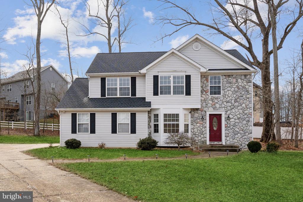 7965 PEBBLE CREEK COURT