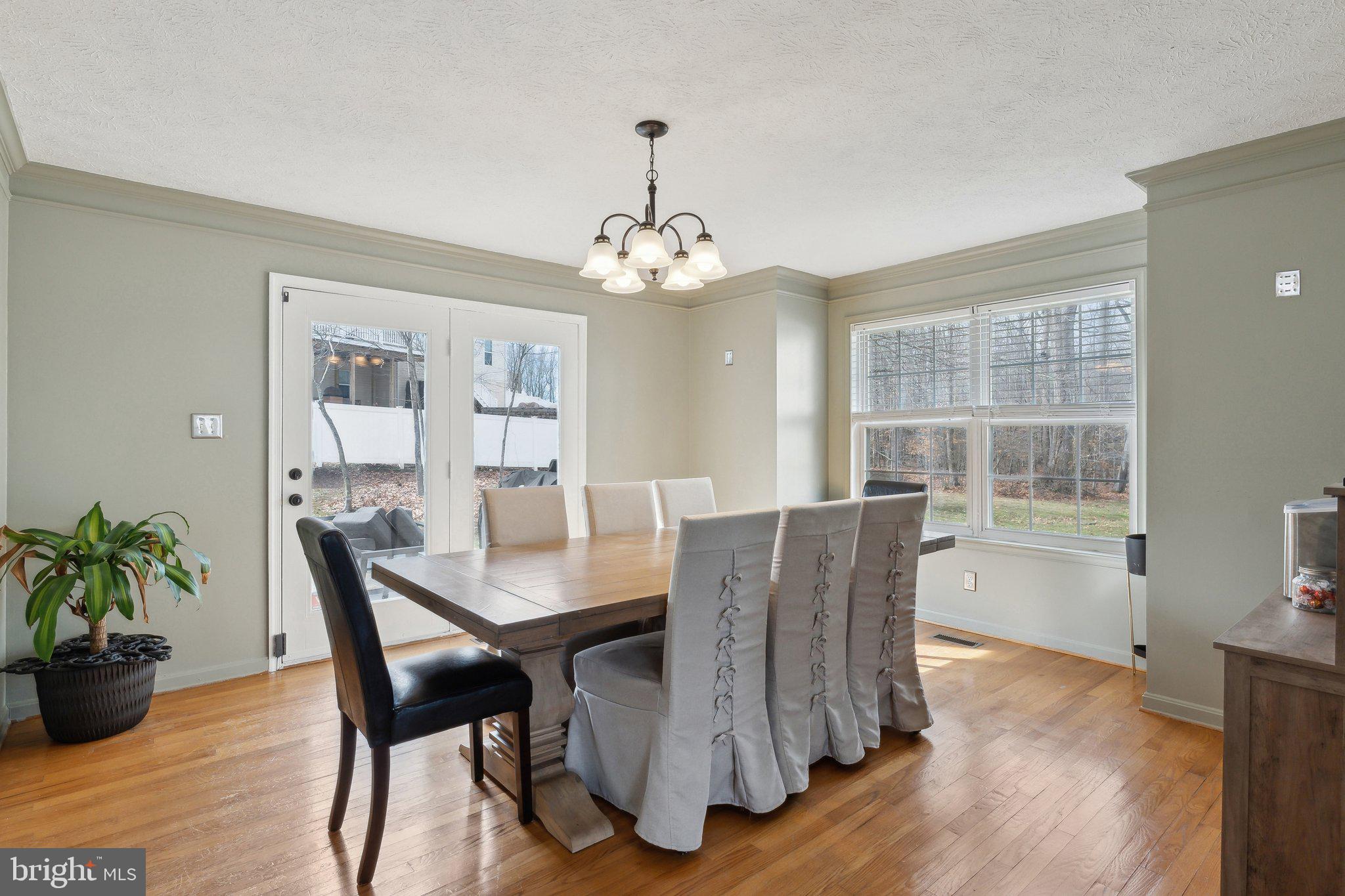 7965 PEBBLE CREEK COURT