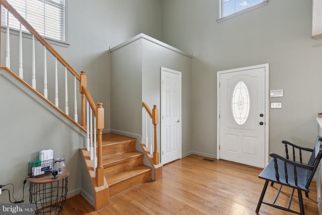 7965 PEBBLE CREEK COURT
