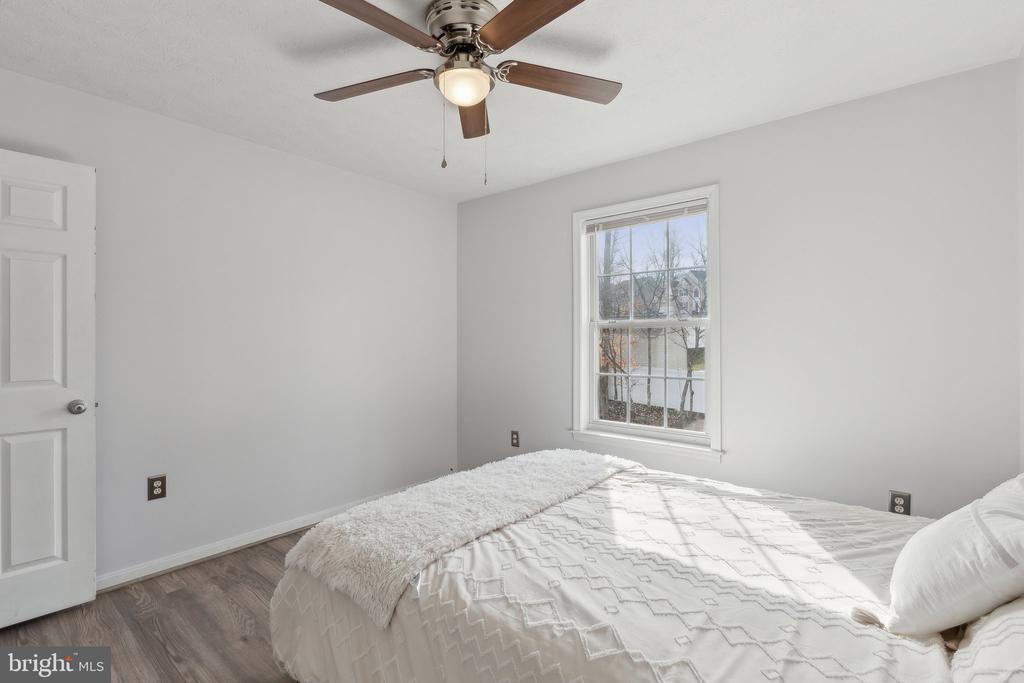 7965 PEBBLE CREEK COURT