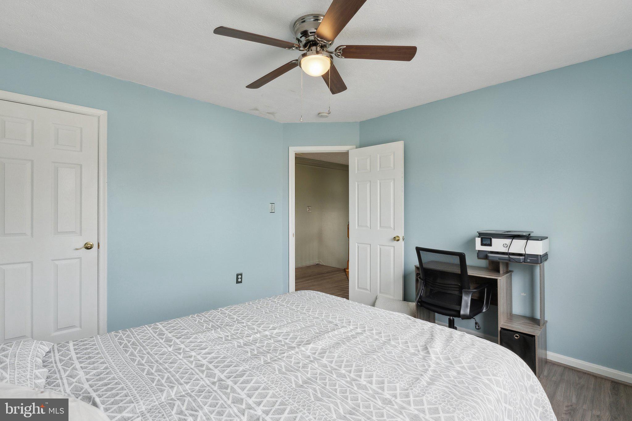 7965 PEBBLE CREEK COURT