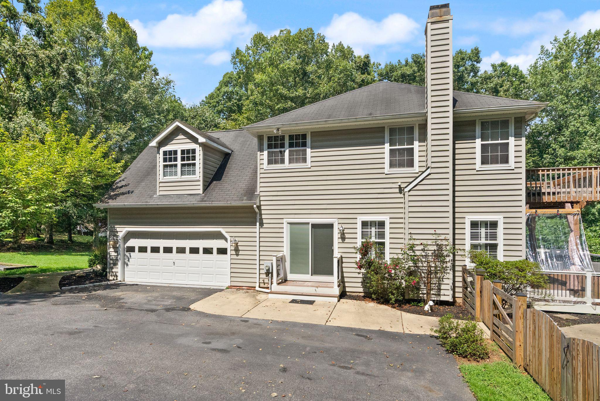 6734 NEWCASTLE COURT