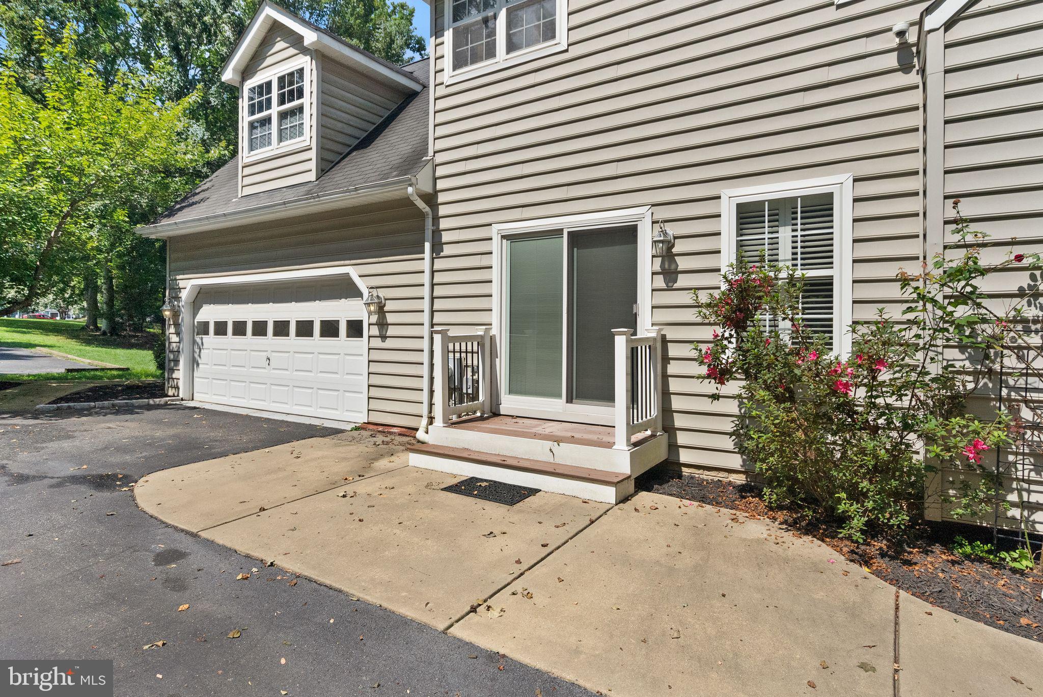 6734 NEWCASTLE COURT