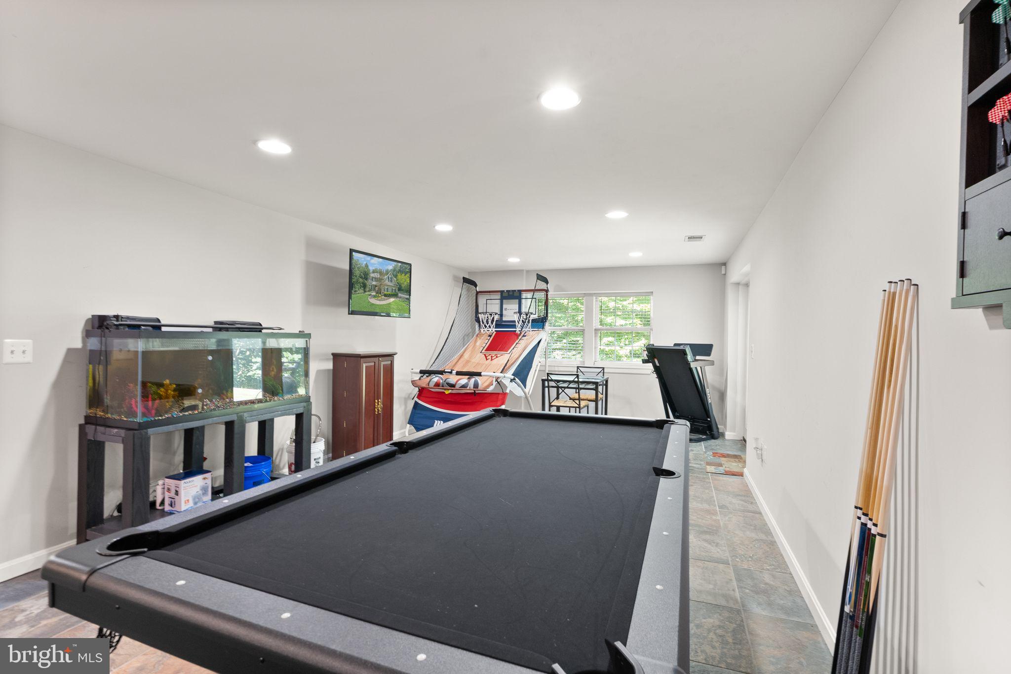 6734 NEWCASTLE COURT