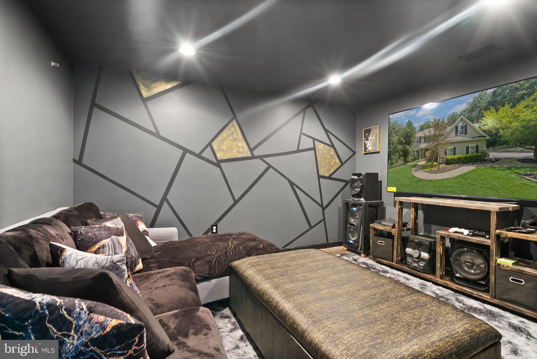 6734 NEWCASTLE COURT