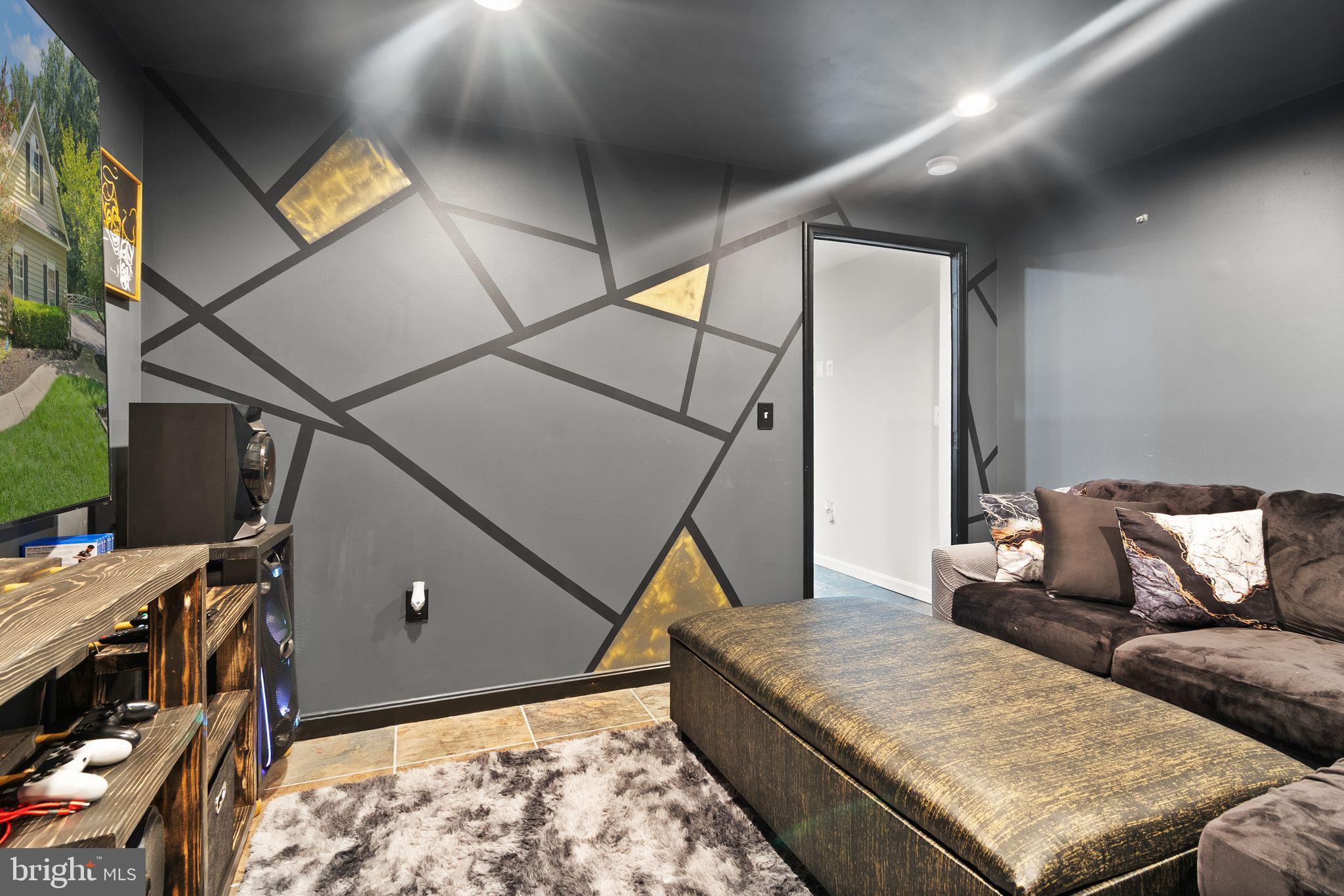 6734 NEWCASTLE COURT