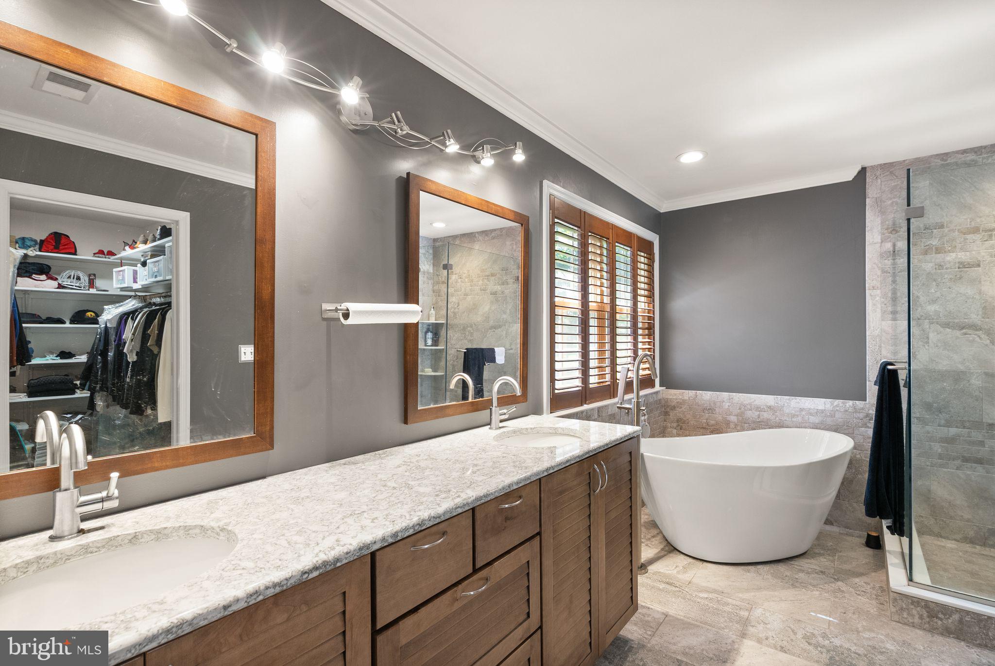 6734 NEWCASTLE COURT