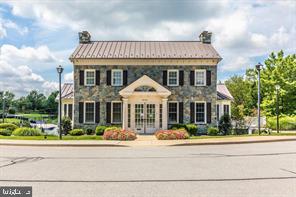 9267 RIDGEFIELD CIRCLE