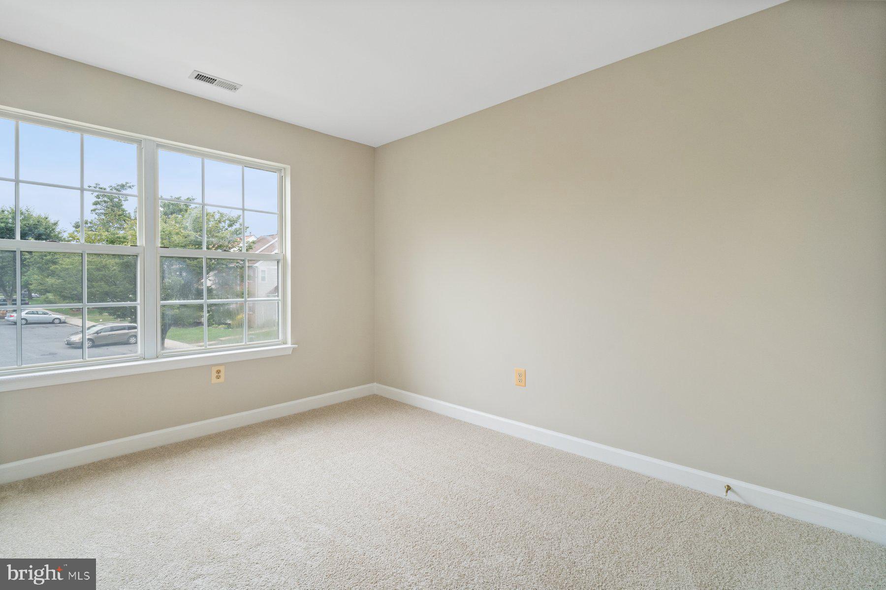 9267 RIDGEFIELD CIRCLE