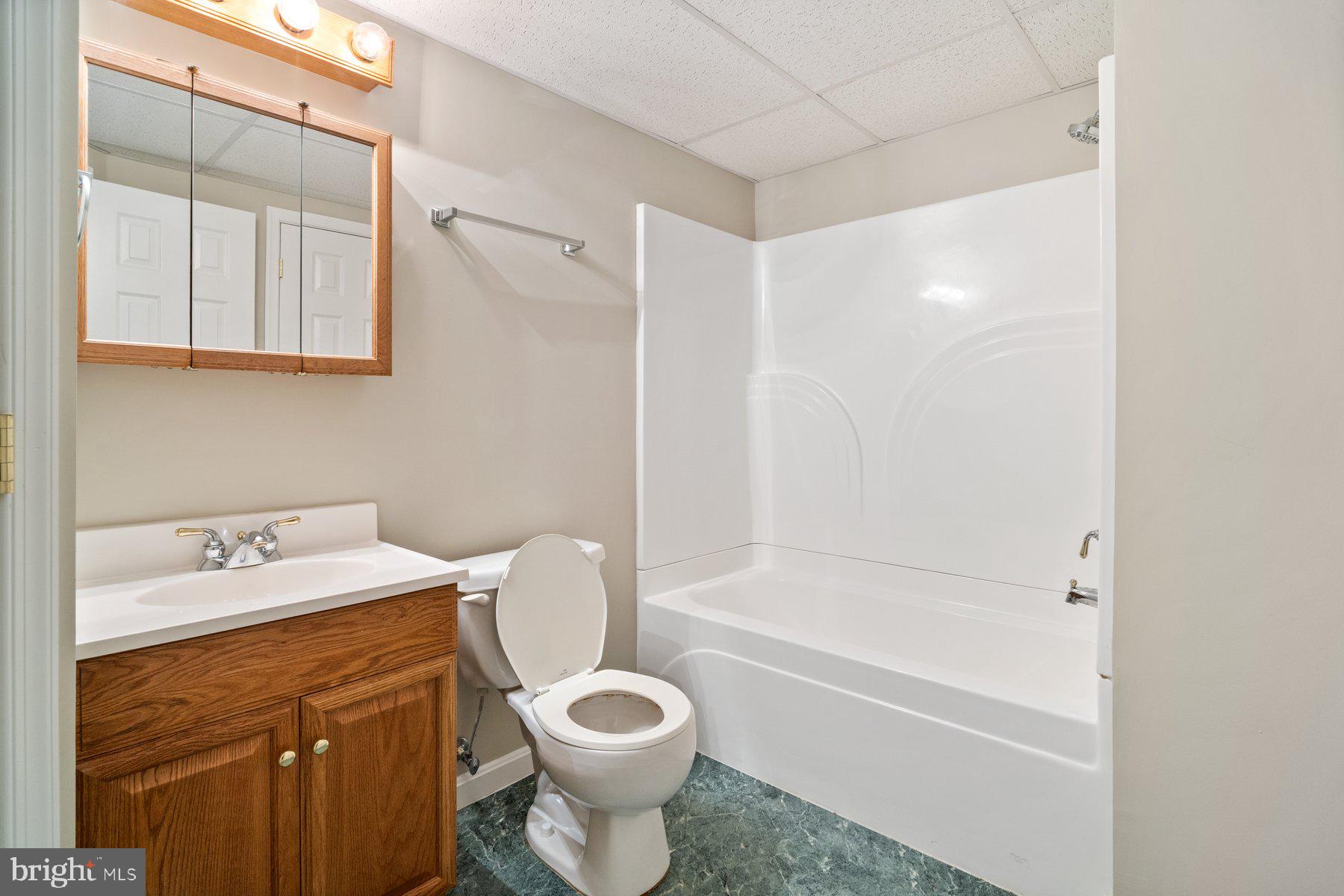 9267 RIDGEFIELD CIRCLE