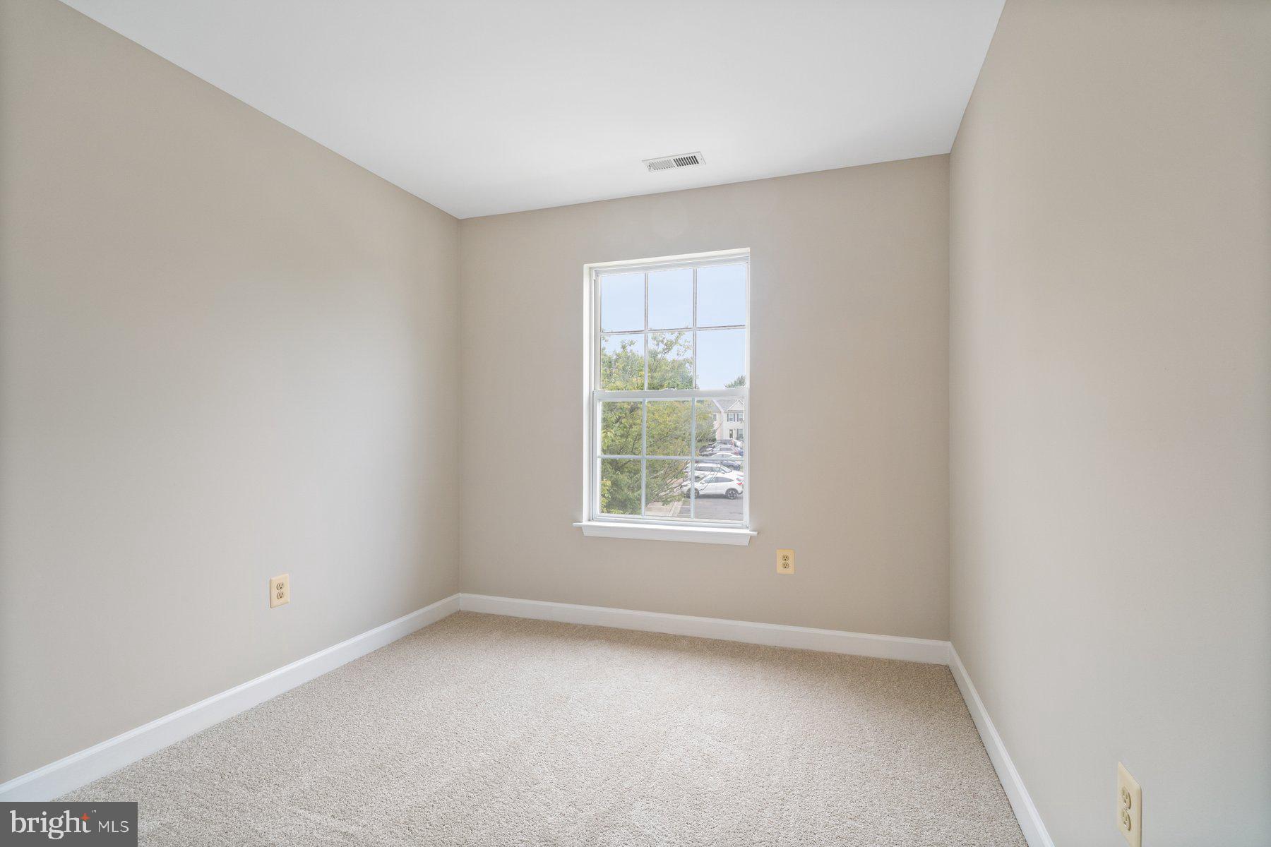 9267 RIDGEFIELD CIRCLE