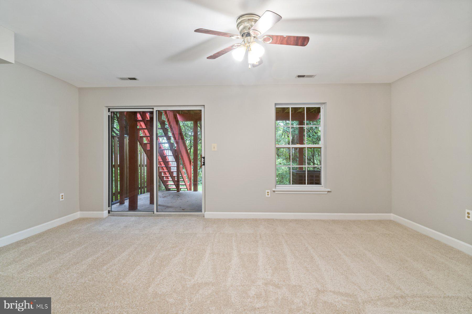 9267 RIDGEFIELD CIRCLE