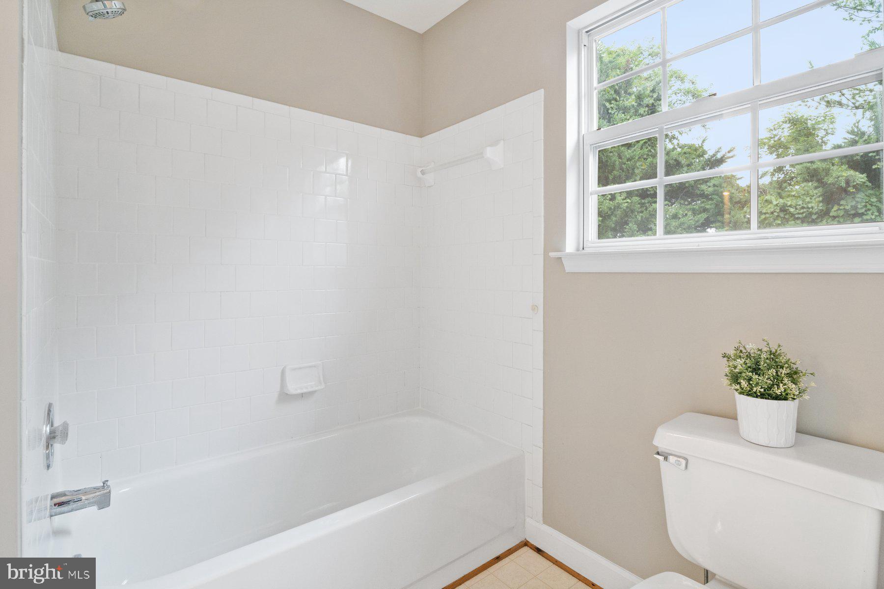 9267 RIDGEFIELD CIRCLE