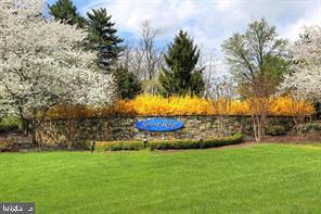 9267 RIDGEFIELD CIRCLE