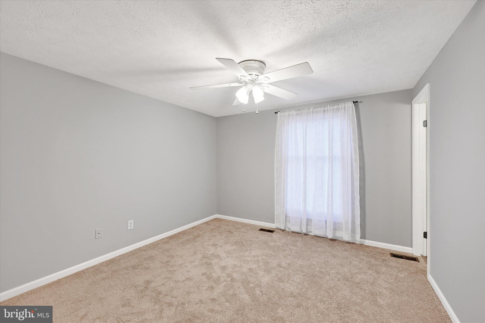 7946 FLAGWALK TERRACE