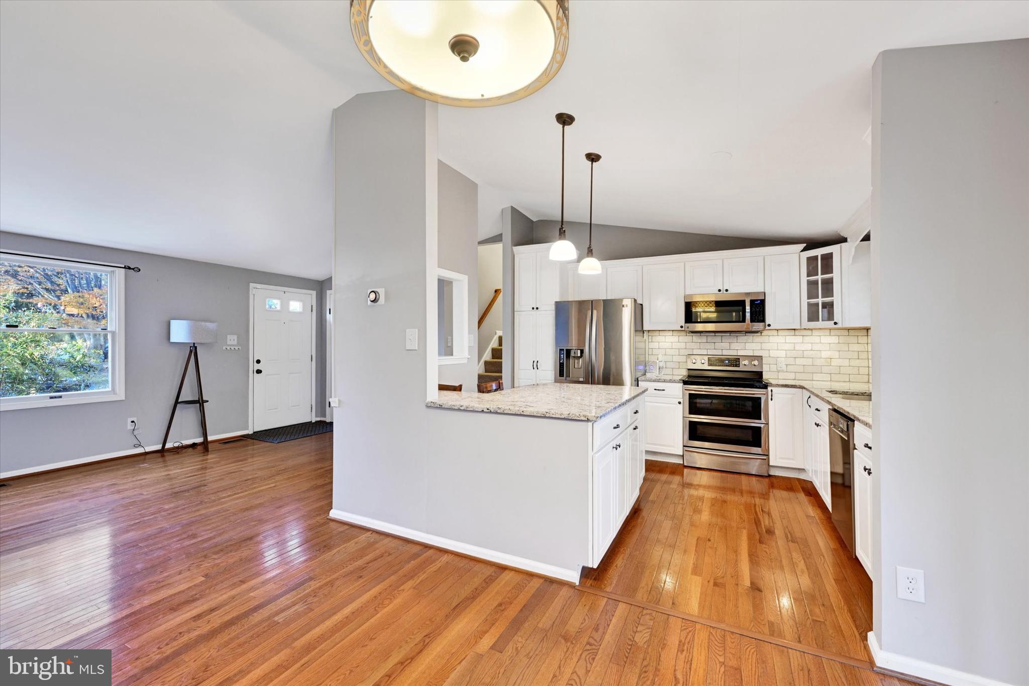 7946 FLAGWALK TERRACE