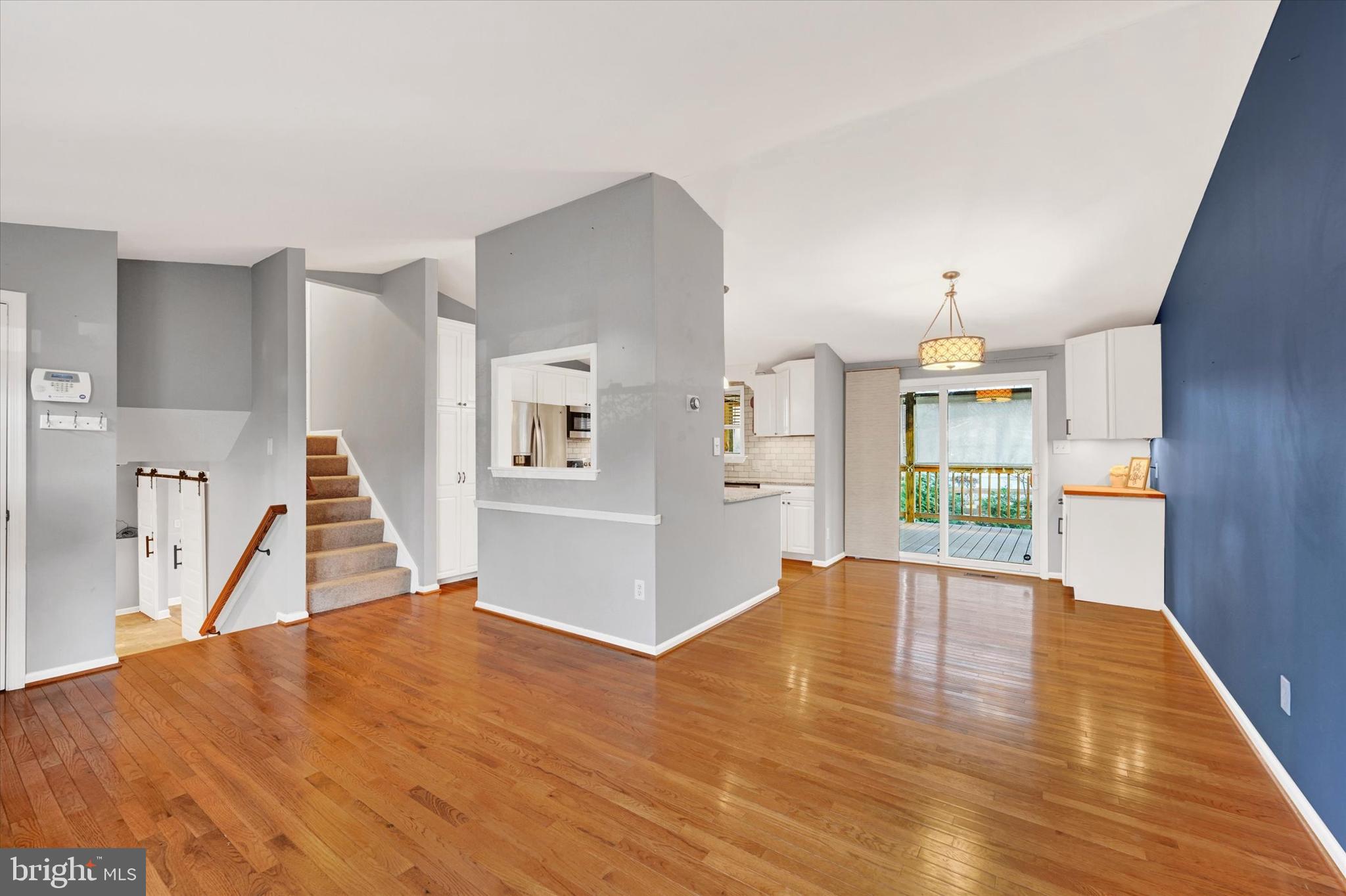 7946 FLAGWALK TERRACE