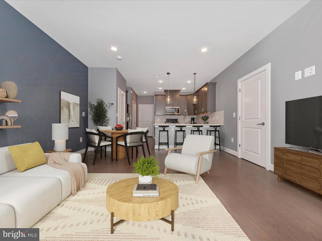 833 ROCKWELL AVENUE 833