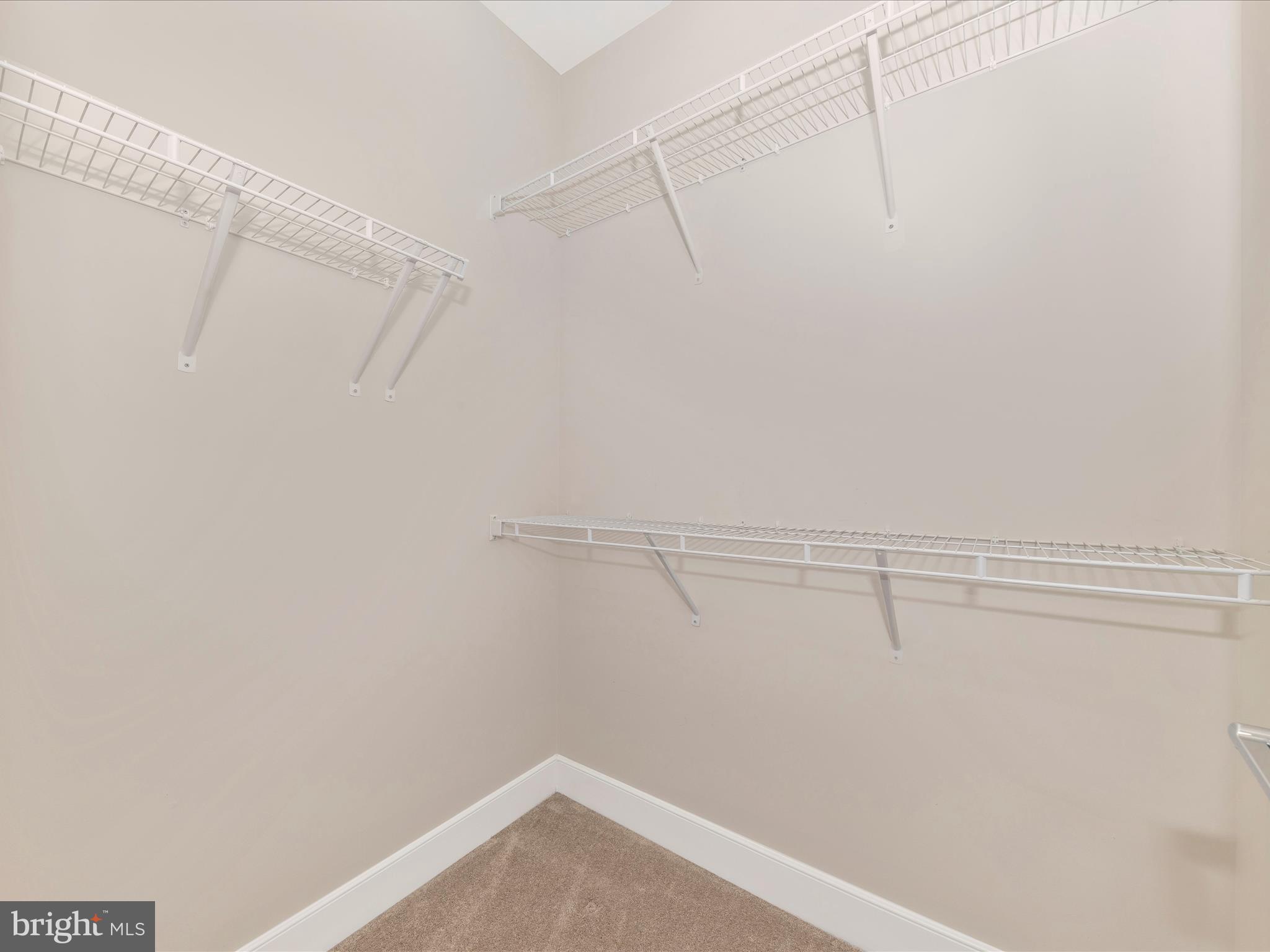 833 ROCKWELL AVENUE 833