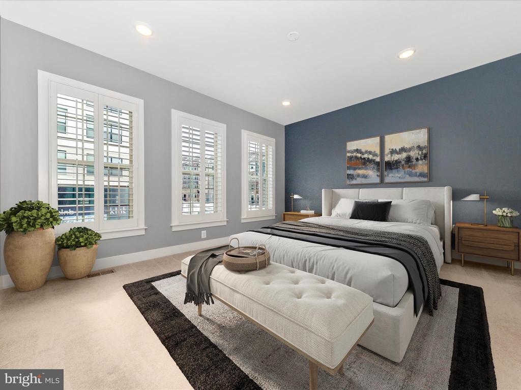 833 ROCKWELL AVENUE 833