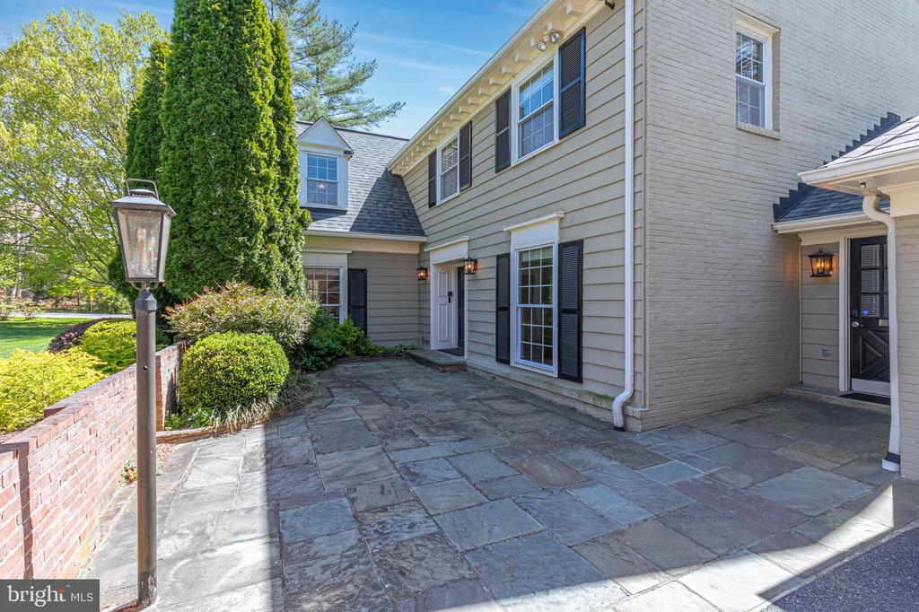 10210 DEMOCRACY LANE