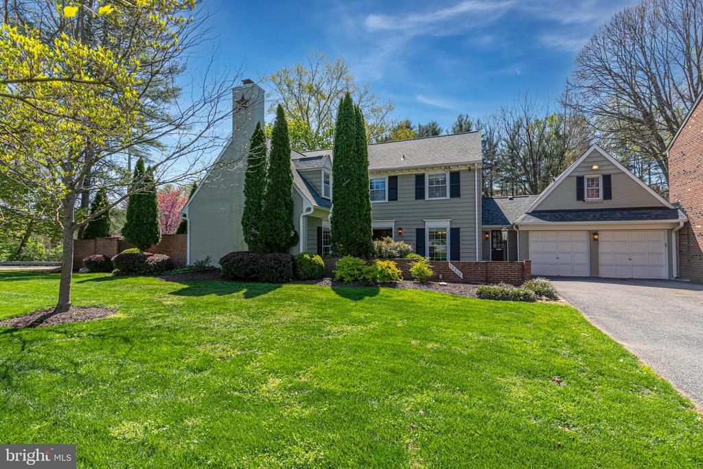 10210 DEMOCRACY LANE