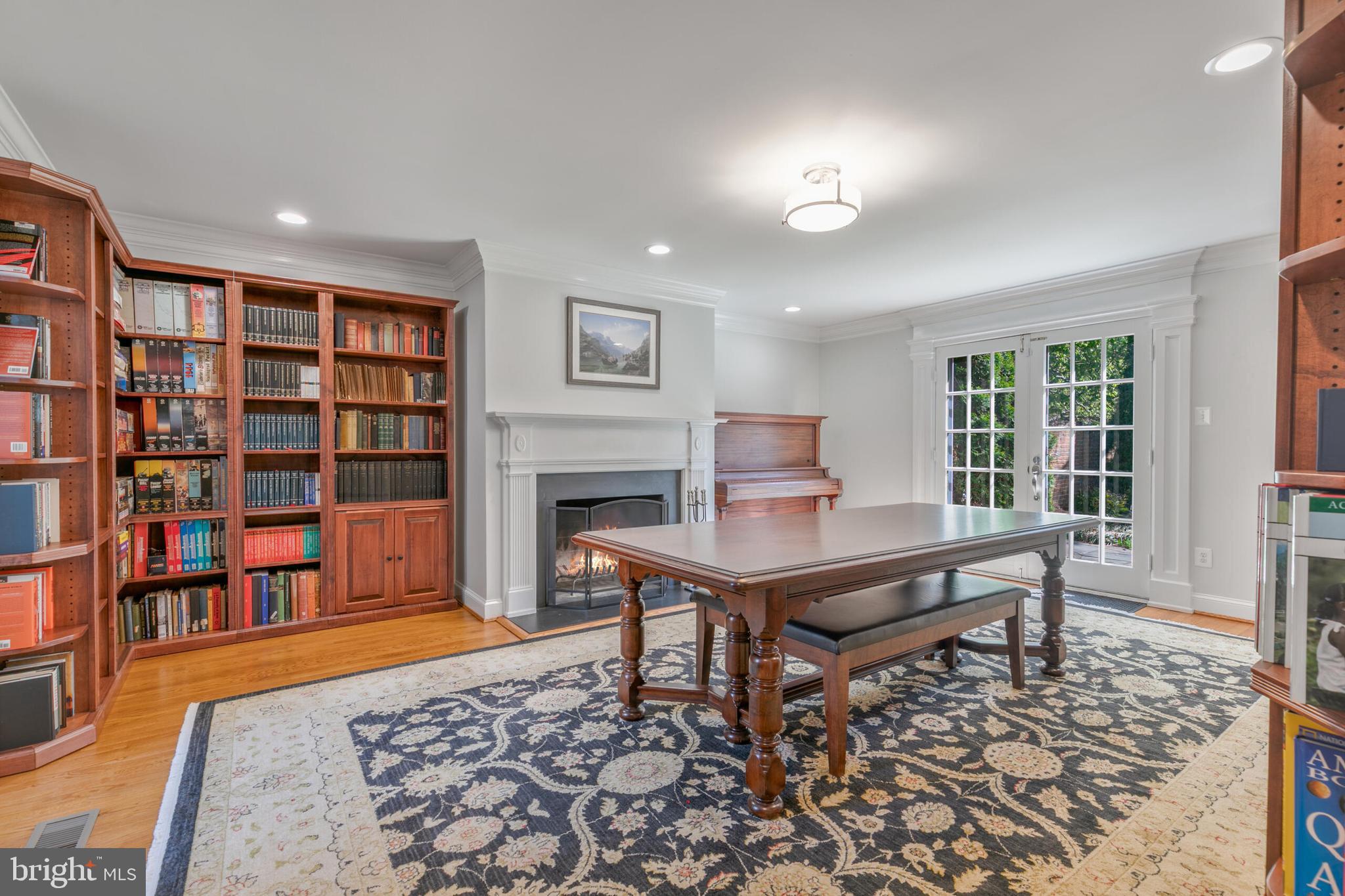 10210 DEMOCRACY LANE