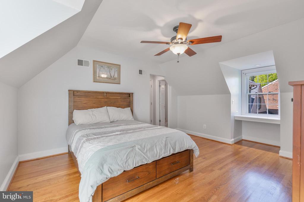 10210 DEMOCRACY LANE