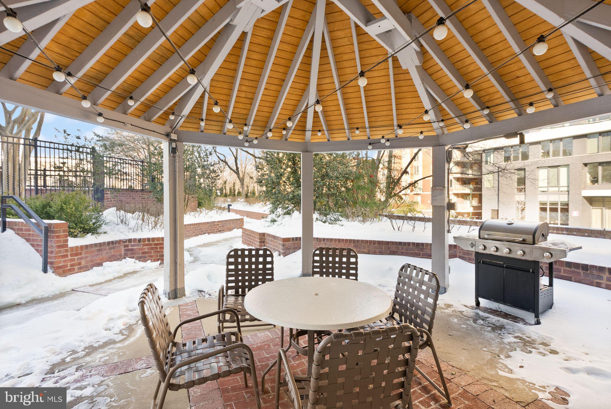 7500 WOODMONT AVENUE S520