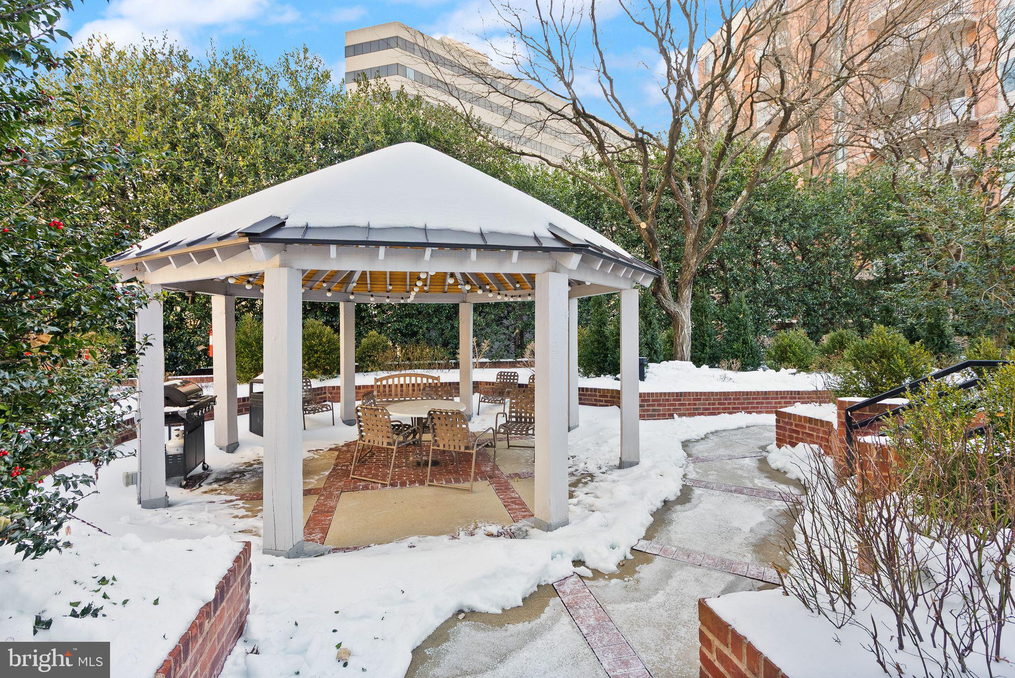 7500 WOODMONT AVENUE S520