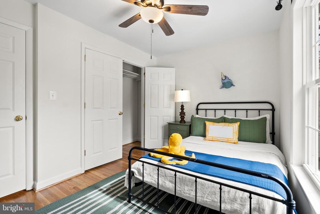 7819 ENGLISH WAY