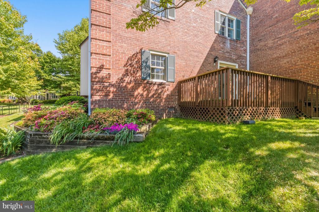 4904 BRADLEY BOULEVARD Unit: 229