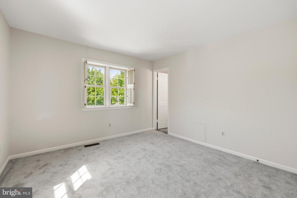 4904 BRADLEY BOULEVARD Unit: 229