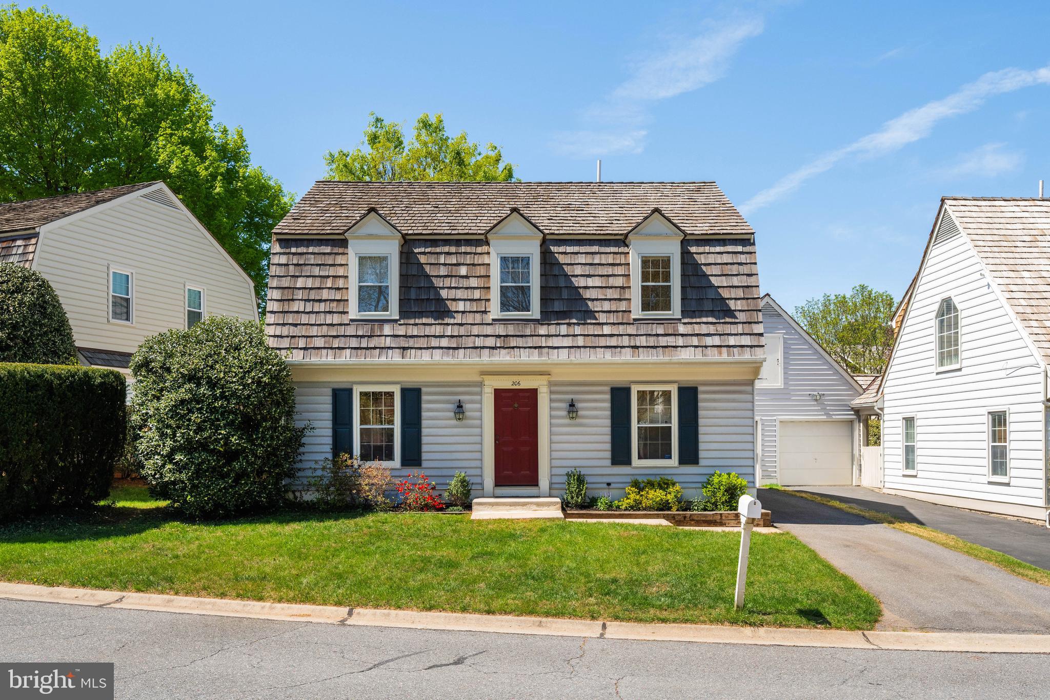 206 SAYBROOKE VIEW PLACE