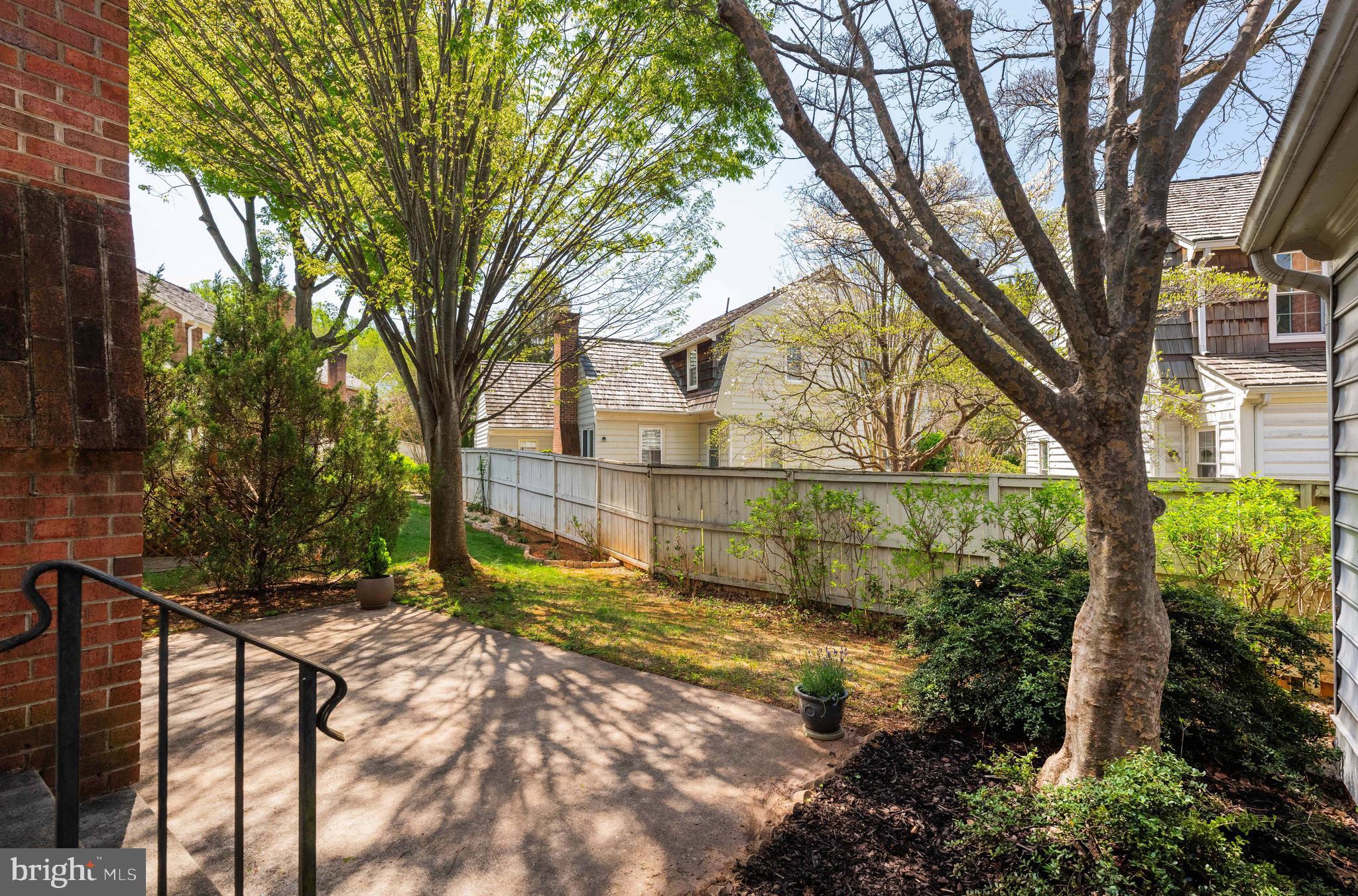 206 SAYBROOKE VIEW PLACE