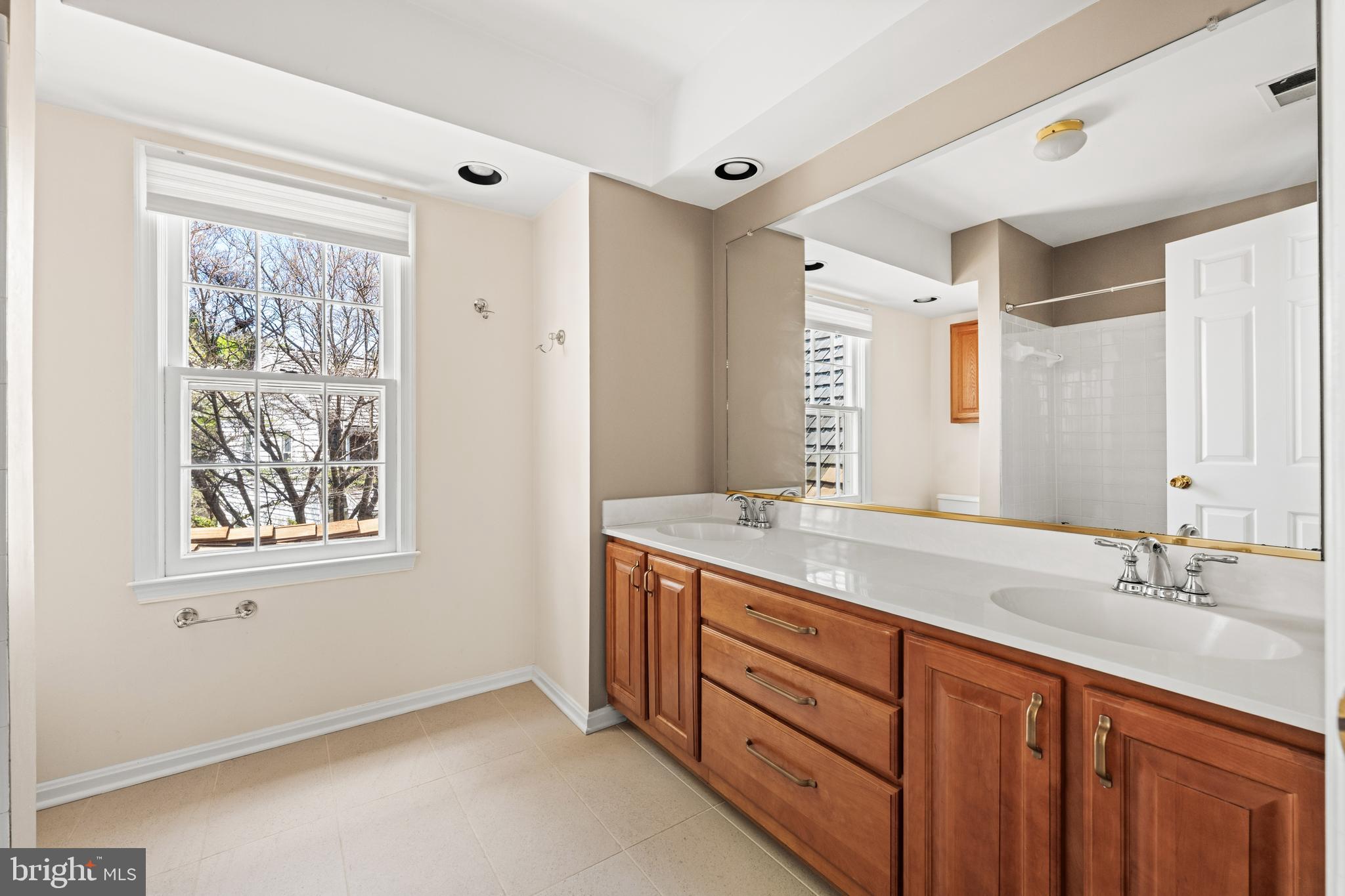 206 SAYBROOKE VIEW PLACE