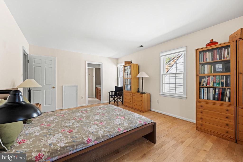206 SAYBROOKE VIEW PLACE
